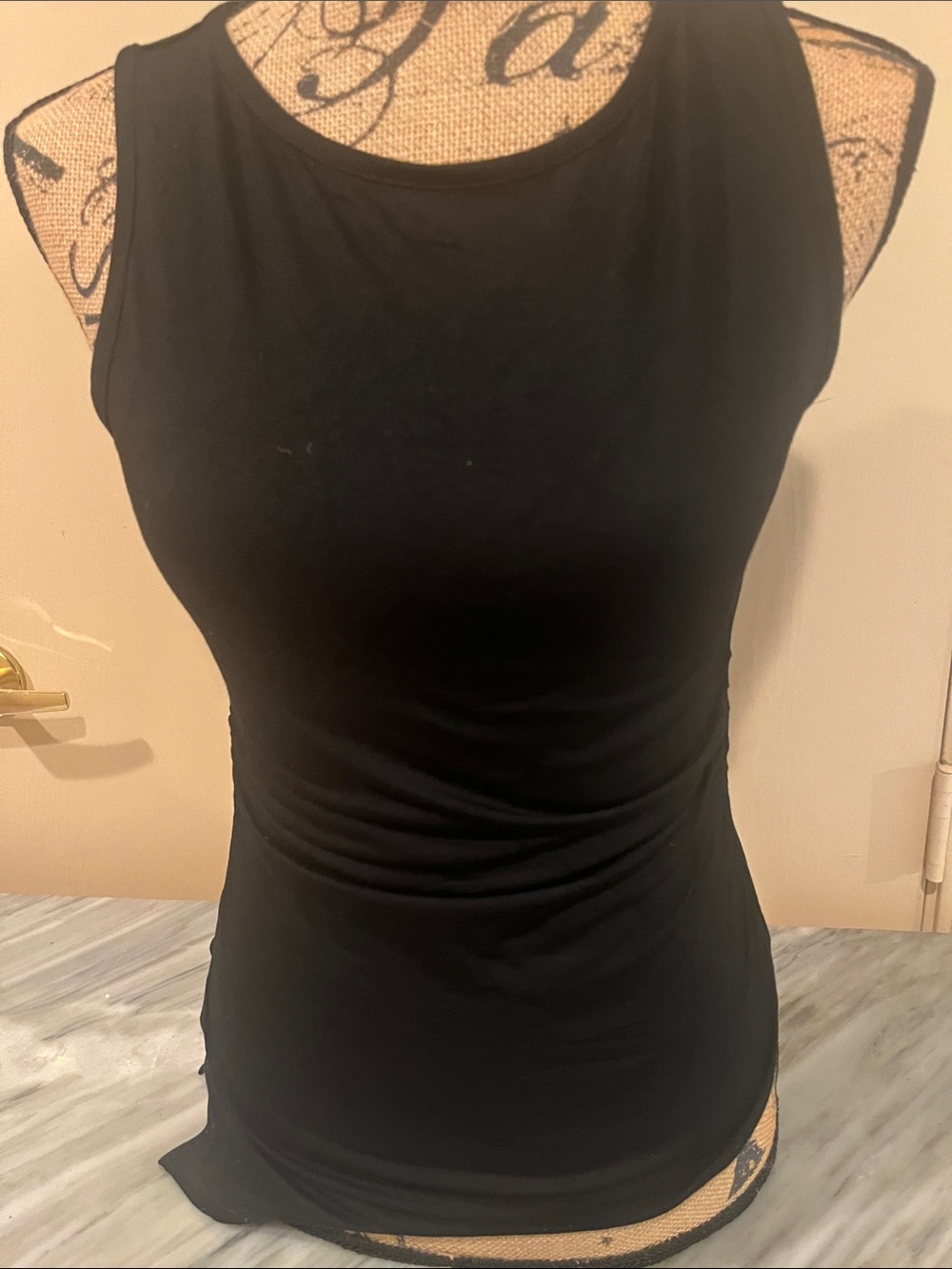 Women’s Black Sleeveless Tank Top